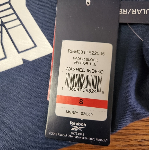 NWT Men's Reebok Fader Blocked Graphic Logo Tee in Washed Indigo Blue - Picture 5 of 6